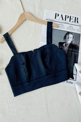 Áo hai dây croptop dáng ôm