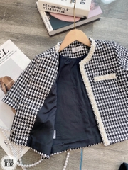Áo tweed cổ tròn dáng suông ngắn rút rua cài cúc