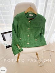 Áo tweed cổ tròn cài cúc túi cơi thân bổ mảnh