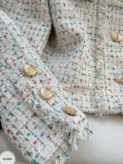 Áo tweed cổ tròn nẹp rút rua, nắp túi trước