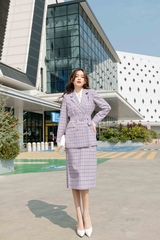 Áo blazer cổ hai ve dáng suông, hai hàng cúc