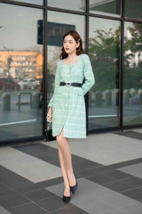 Váy cổ vuông nẹp đính cúc túi cơi