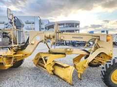 KOMATSU   GD305A-1- 6733