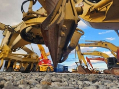 KOMATSU   GD305A-1- 6733