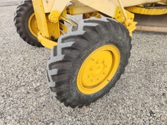 KOMATSU   GD305A-1- 6733