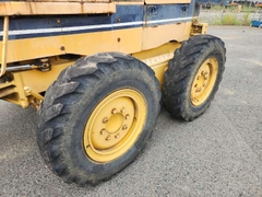 KOMATSU   GD405A-2- 2012