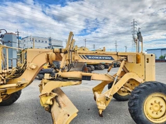 KOMATSU   GD405A-2- 2012