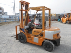 Xe Komatsu FD20T-12-542940