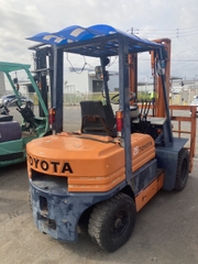 Toyota 5FD25 -73075 gật gù lốp đôi số sàn