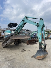 Máy xúc đào Kobelco SK40SR-3E-04240