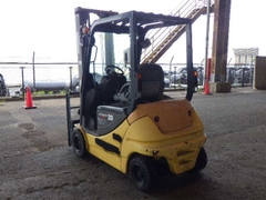 Komatsu FB20A-847032 tháp 4 m dịch giá