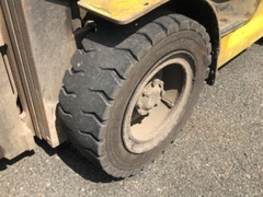 Komatsu 3 tấn chui công gật gù FD30T-16-750189