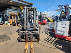 Xe nâng Nissan Y1F2A25-001318