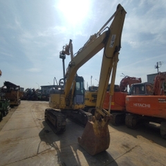 Komasu PC138US-1E1-5504