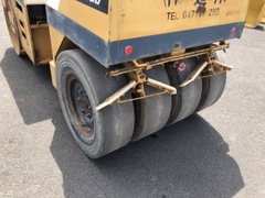 Lu rung mini Komatsu JV40C-1-1423