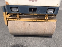 Lu rung mini Komatsu JV40C-1-1423