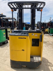 Komatsu đứng lái 2.5 tấn tháp 5.5 m FB25RN-4-5025