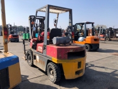 Xe nâng xăng Nisan PH02M25-009614