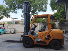 Komatsu FD35AT-17/302047