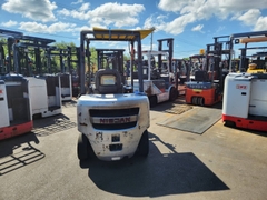 Xe nâng Nissan Y1F2A25-001318