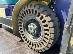 Komatsu FD25C-12-548014