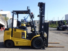 Komatsu điện FE30-1-302280 tháp 6 m dịch giá