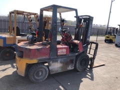 Xe nâng xăng Nisan PH02M25-009614