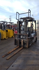 Xe nâng xăng - ga Nissan PL02A25W-005254
