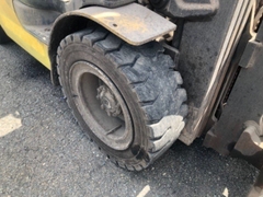 Komatsu 3 tấn chui công gật gù FD30T-16-750189