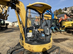 Komatsu PC30UU-5 16326
