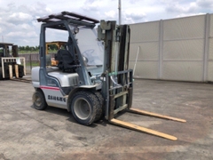 Xe nâng Nissan YL02M25-001782