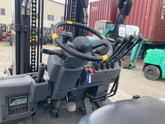 Xe điện komatsu FB30-11-817182 lắp kẹp giấy nguyên bản