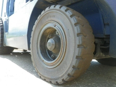 Komatsu FD45T-8-110119 chui công dịch càng