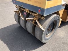 Lu rung mini Komatsu JV40C-1-1423