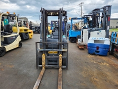 Xe nâng Komatsu FD18T-18-650506