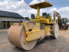 Lu ba bánh thép hiệu Sakai R2-3003