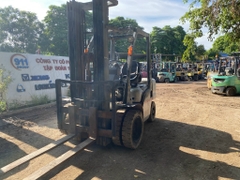 Xe nâng YL02M25-001013