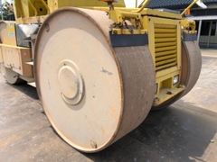 Lu ba bánh thép hiệu Sakai R2-3003