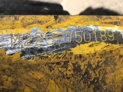 Komatsu 3 tấn chui công gật gù FD30T-16-750189