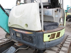 Máy xúc mini B4-6A-62159B sản xuất 2010