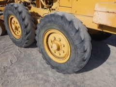 Máy san gạt Komatsu GD405A-1 -	50637
