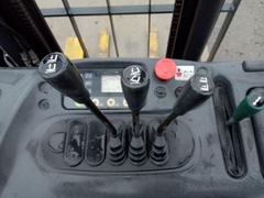 Xe đứng lái komatsu FB15RL-15-157963