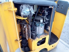 Xe đứng lái komatsu FB15RL-15-157963