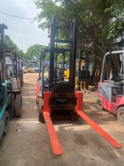 Xe nâng Toyota 02-8fd25-80172