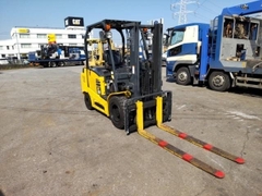 Xe nâng điện ngồi lái Komatsu FE30-1-301886