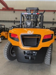 Xe nâng dầu UN Series FD50T, FD60T, FD70T, FD80T, FD100T