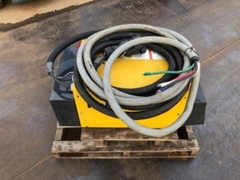 Xe điện 2.5 tấn dịch giá Komatsu FE25H-1-305369