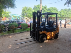 Xe nâng xăng 7FGL15-15218