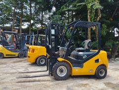 Xe nâng dầu UN FD25T
