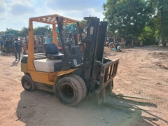 Xe nâng TCM FD25-02601